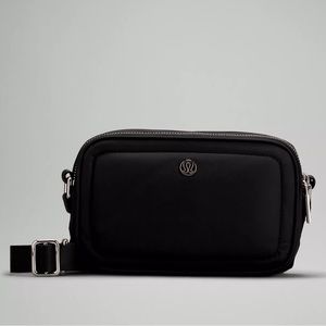 Lululemon Crossbody Camera Bag 2L
